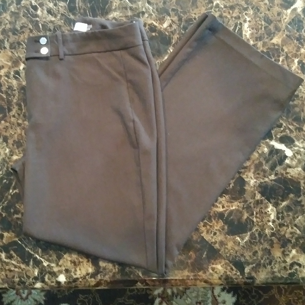 *Women's - Calvin Klein Pants